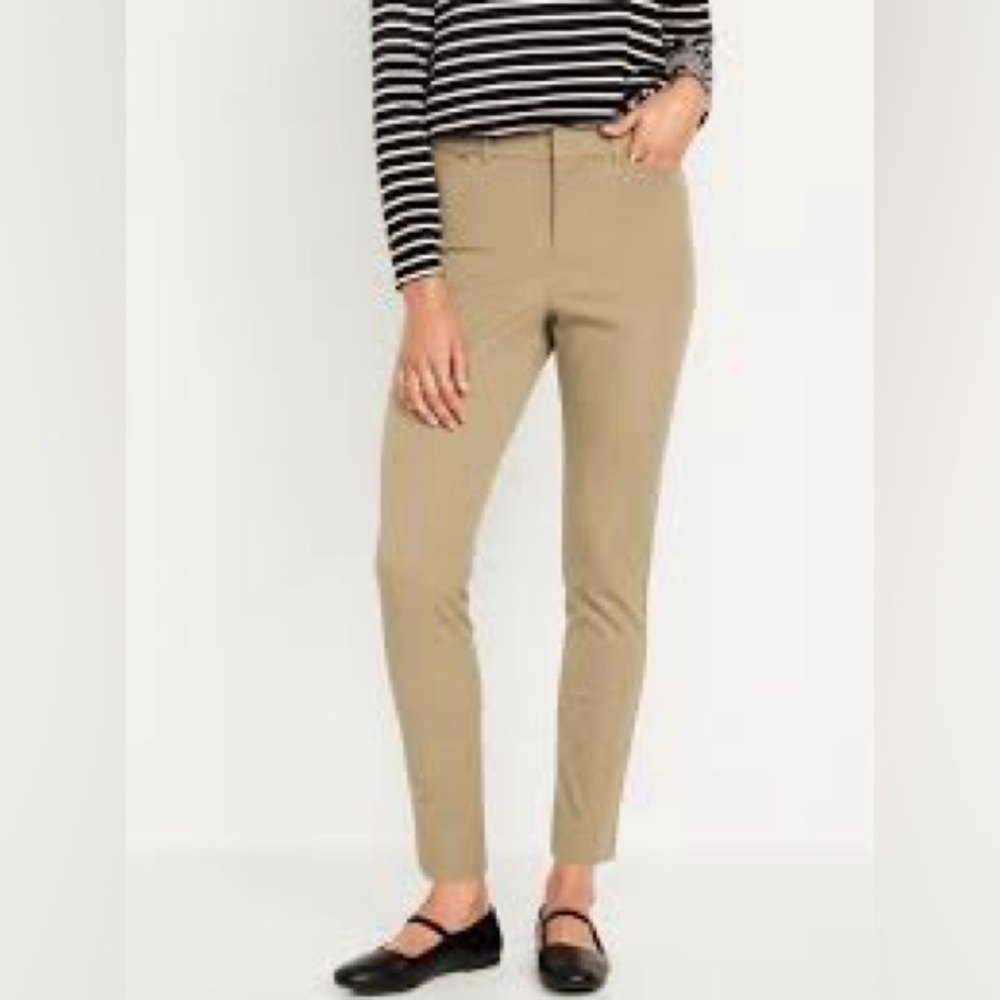 OLD NAVY High-Rise Pixie Skinny Pants NWT